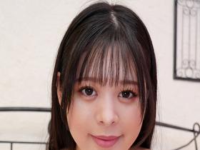 Hカップ地味カワ女子の触る前から勃起の天然デカ乳首をコリコリにして乳首開発！ Boin「山下望結」Box　サンプル画像06